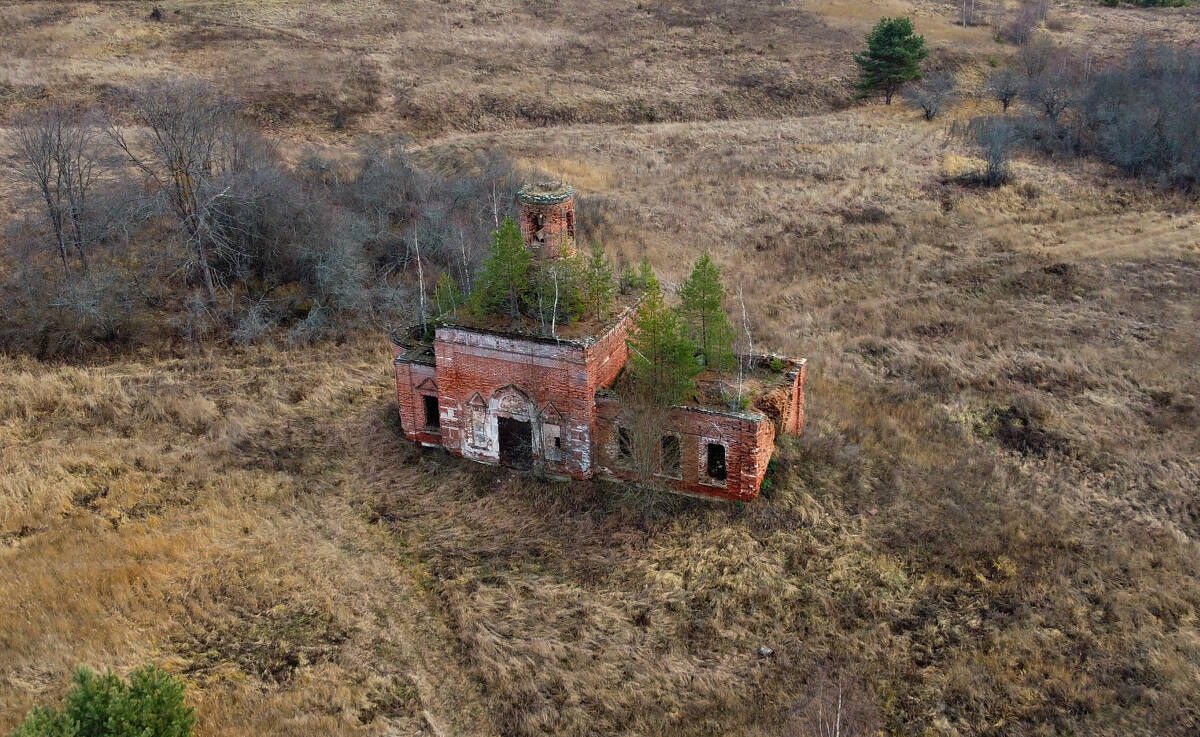 Церковь Петра и Павла, Петровское (Ковровский район и г. Ковров, Владимирская область). общий вид в ландшафте