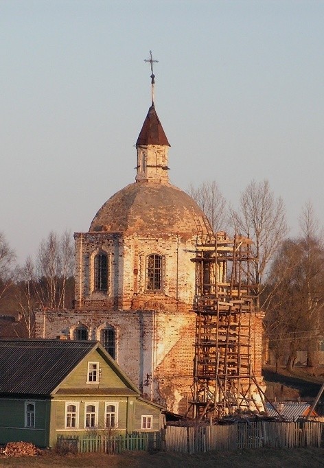 Церковь Преображения Господня, Ровное (Боровичский район, Новгородская область). общий вид в ландшафте