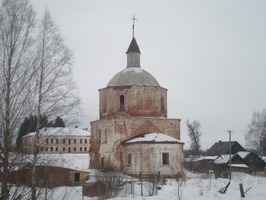 Ровное. Церковь Спаса Преображения. фасады, С правого берега Мсты.