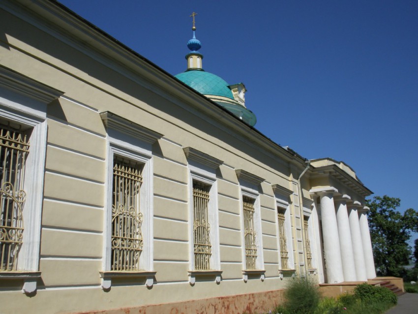 Церковь Николая Чудотворца, Лосино-Петровский (Лосино-Петровский городской округ и ЗАТО Звёздный городок, Московская область). архитектурные детали, Южный фасад средней части храма