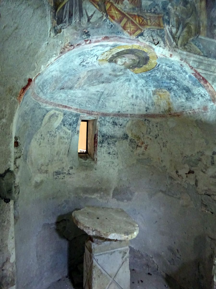 интерьер и убранство. Церковь Успения Пресвятой Богородицы, Пицунда (Абхазия, Прочие страны)