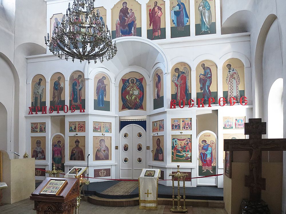 Церковь Рождества Пресвятой Богородицы, Тверь (Тверь, город, Тверская область). интерьер и убранство, Нижние ярусы иконостаса церкви Рождества Пресвятой Богородицы.