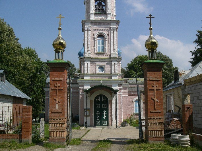 Церковь Михаила Архангела, Белый Раст (Дмитровский городской округ, Московская область). дополнительная информация, Церковь Михаила Архангела в селе Белый Раст