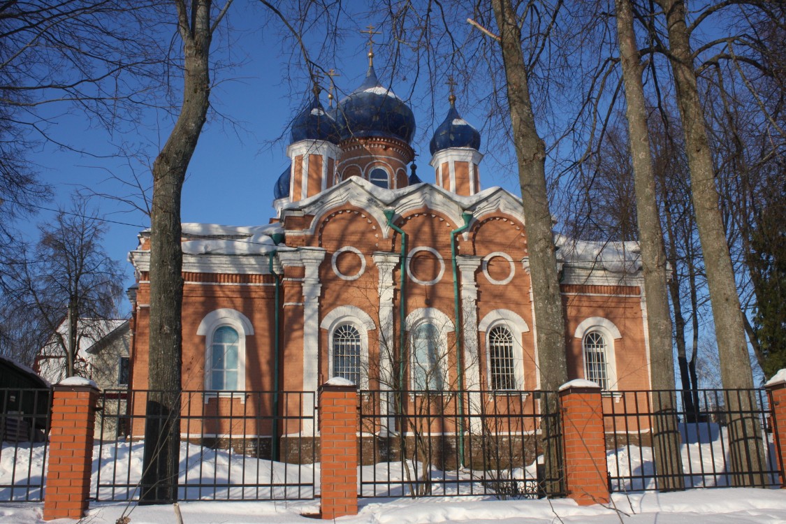 Белый Раст. Церковь Михаила Архангела. фасады