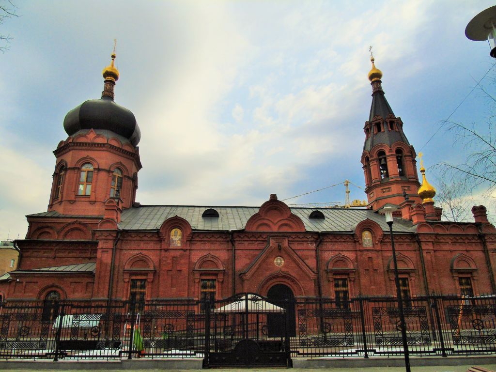 Сокольники. Церковь Благовещения Пресвятой Богородицы при штабе ВДВ в Сокольниках. фасады