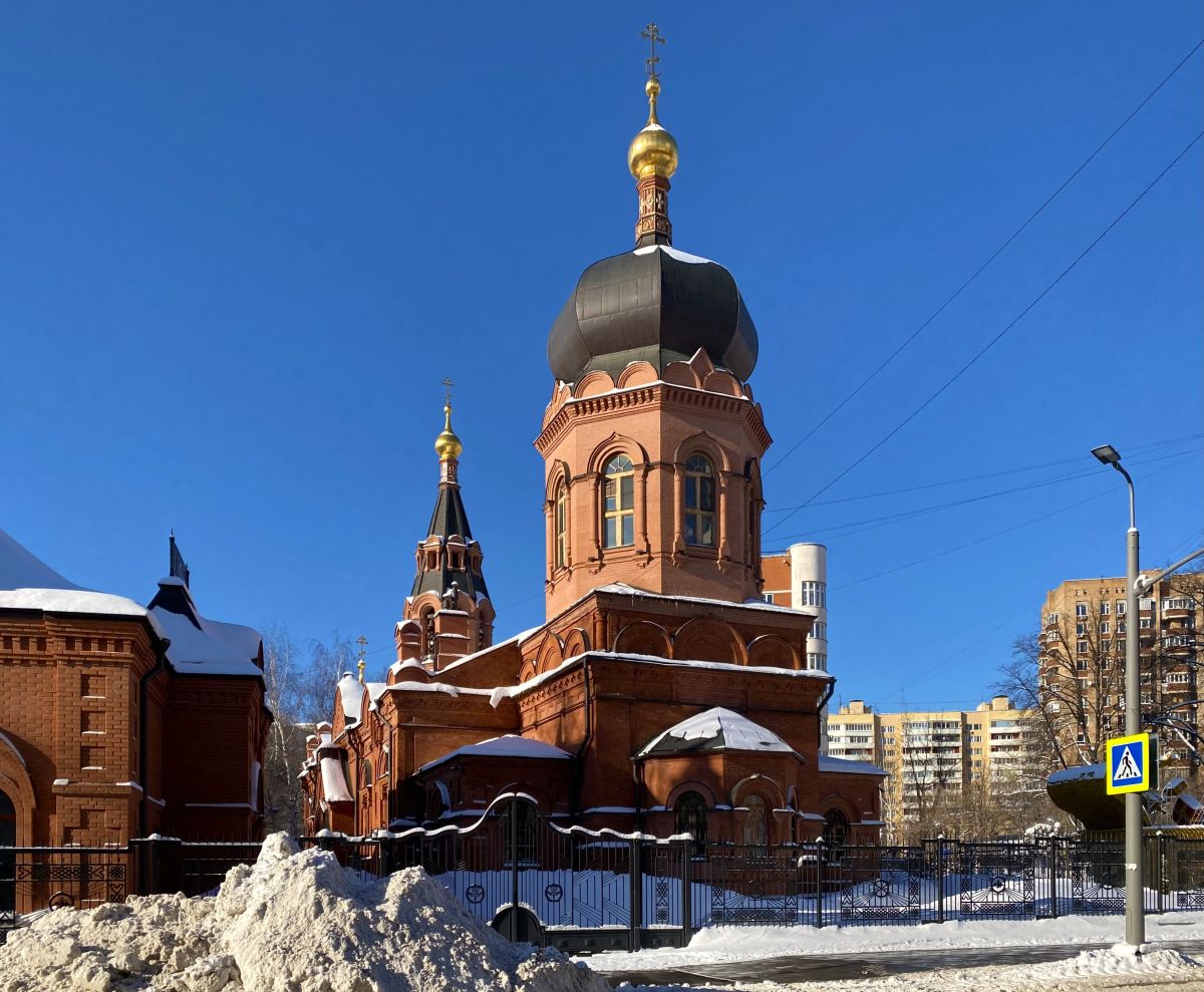 Церковь Благовещения Пресвятой Богородицы при штабе ВДВ в Сокольниках, Сокольники (Восточный административный округ (ВАО), г. Москва). фасады, Вид с юго-востока