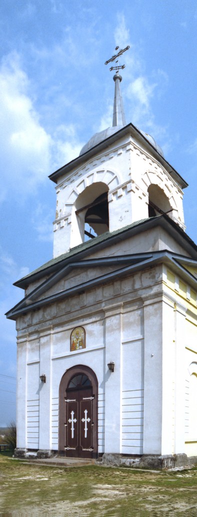 Люботин. Церковь Николая Чудотворца в Гиевке. фасады