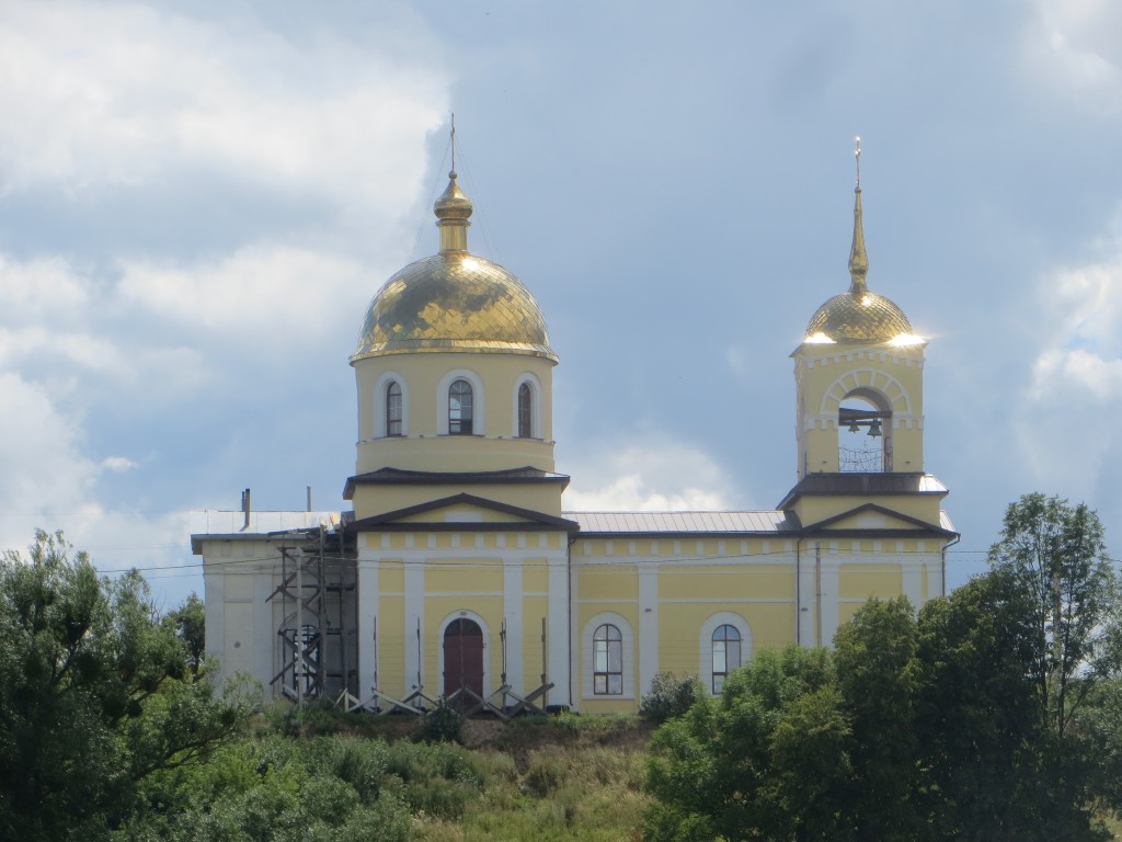 Церковь Николая Чудотворца в Гиевке, Люботин (Харьковский район, Украина, Харьковская область). фасады