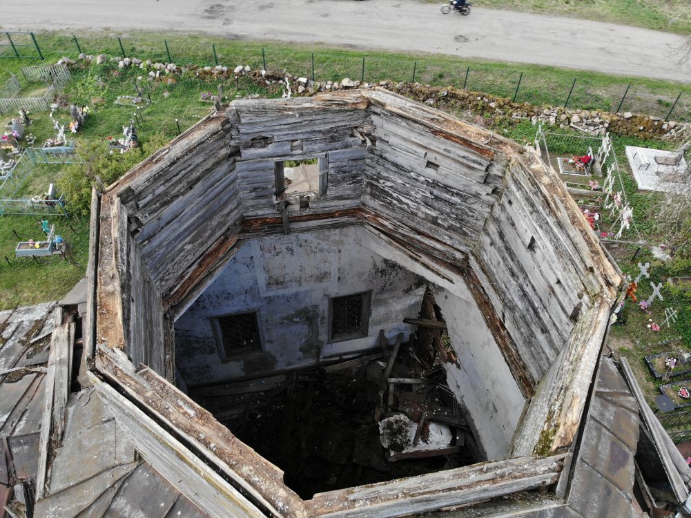 Церковь Георгия Победоносца, Ручьи (Крестецкий район, Новгородская область). архитектурные детали