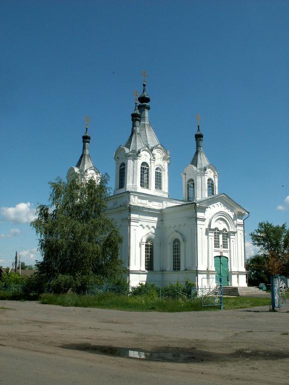 Церковь Покрова Пресвятой Богородицы (холодная), Ачадово (Зубово-Полянский район, Республика Мордовия). общий вид в ландшафте