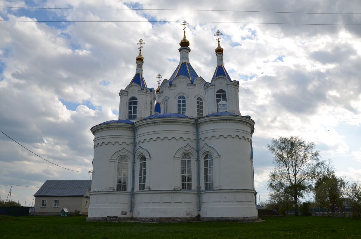 Церковь Покрова Пресвятой Богородицы (холодная), Ачадово (Зубово-Полянский район, Республика Мордовия). фасады