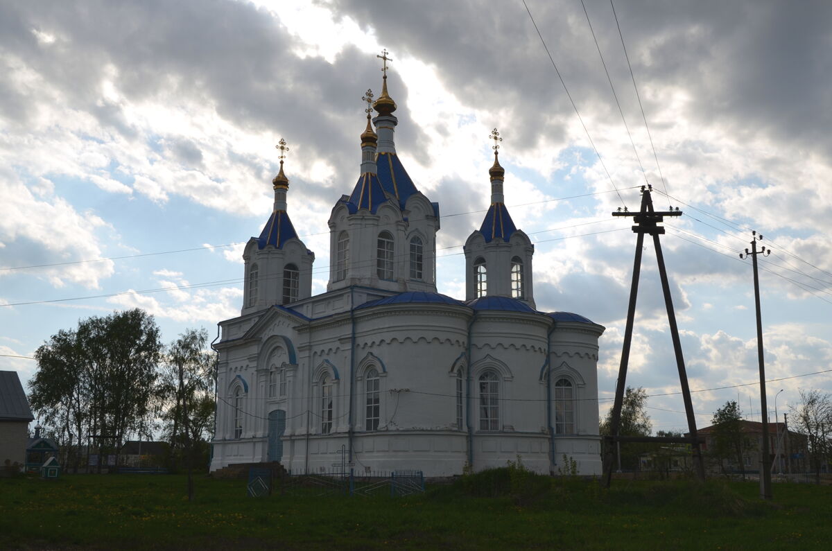 Церковь Покрова Пресвятой Богородицы (холодная), Ачадово (Зубово-Полянский район, Республика Мордовия). фасады