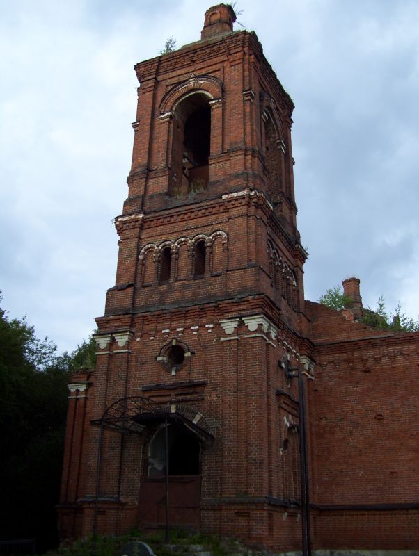 Церковь Казанской иконы Божией матери, Трёхсвятское (Дмитровский городской округ, Московская область). архитектурные детали