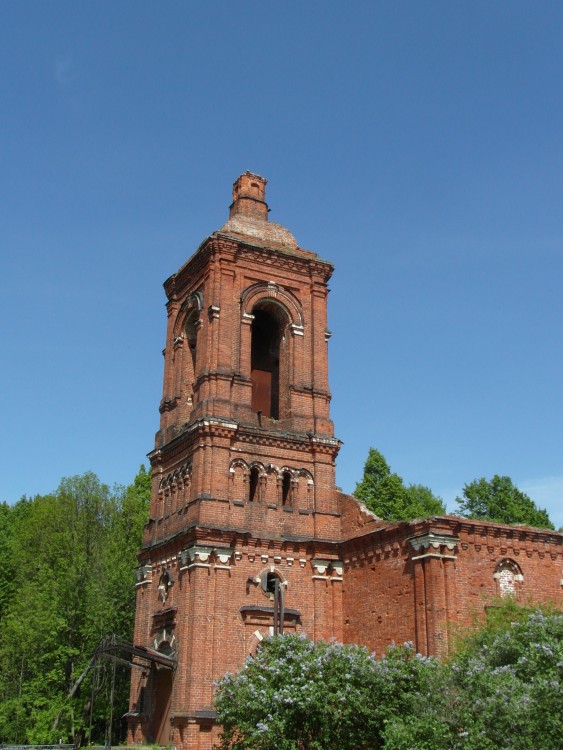 Церковь Казанской иконы Божией матери, Трёхсвятское (Дмитровский городской округ, Московская область). фасады