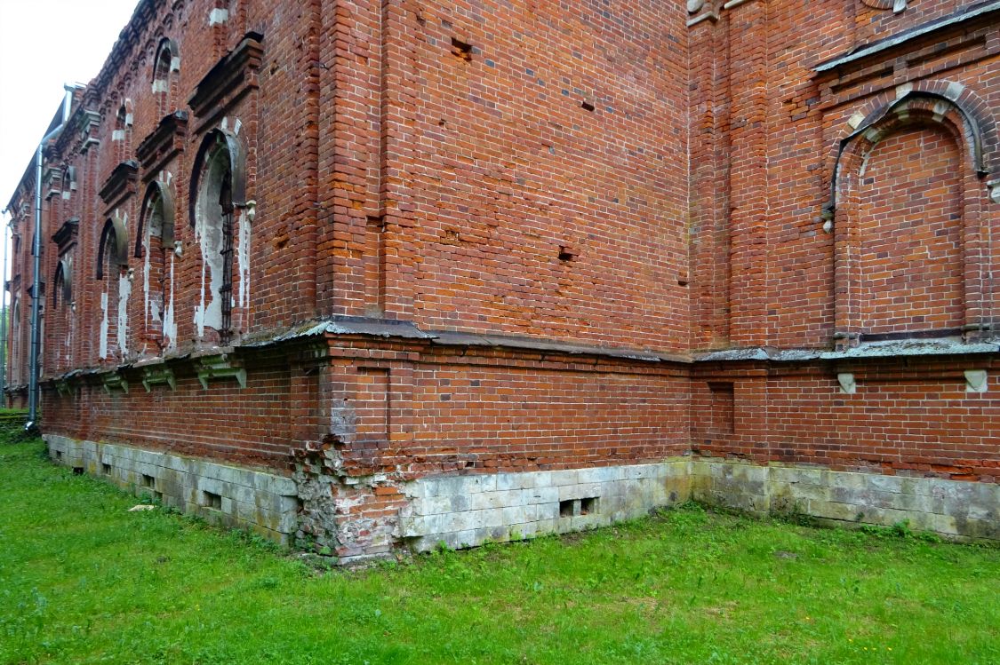 Церковь Казанской иконы Божией матери, Трёхсвятское (Дмитровский городской округ, Московская область). архитектурные детали