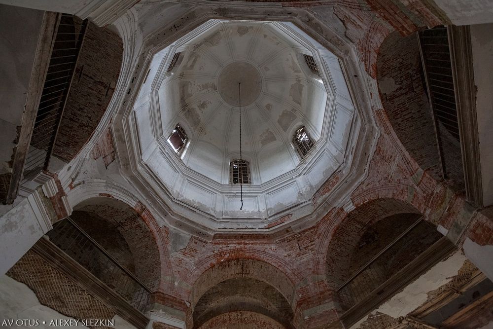 Церковь Воскресения Христова, Красное Знамя (быв. Старая Ольшанка) (Уваровский район и г. Уварово, Тамбовская область). интерьер и убранство