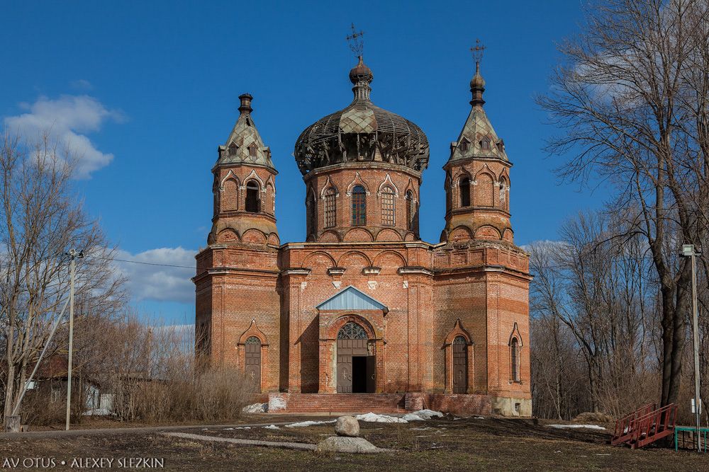 Церковь Воскресения Христова, Красное Знамя (быв. Старая Ольшанка) (Уваровский район и г. Уварово, Тамбовская область). фасады