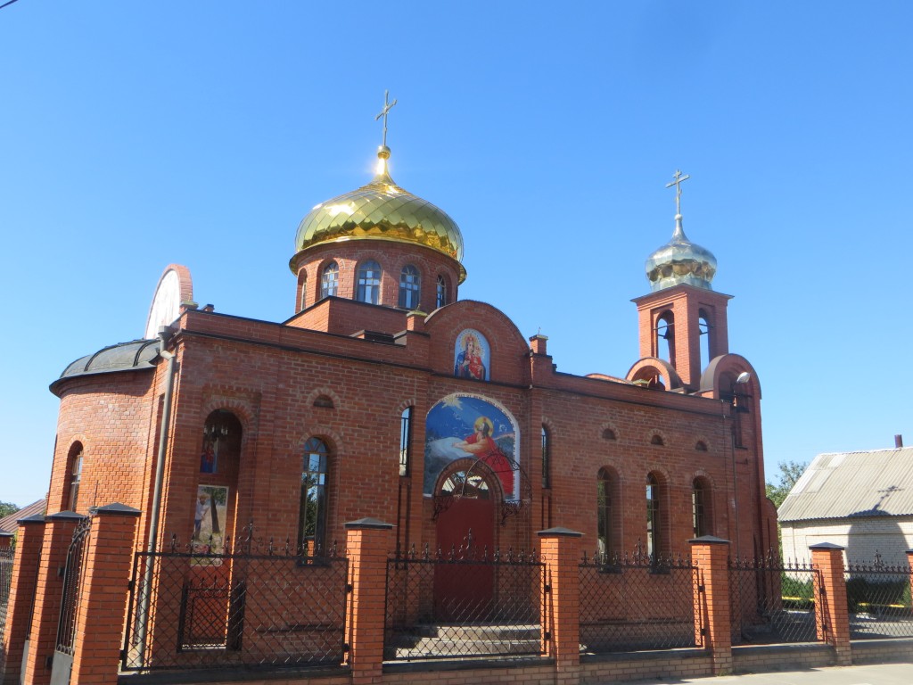 Церковь Озерянской иконы Божией Матери, Буды (Харьковский район, Украина, Харьковская область). фасады, Вид со стороны ул. Соборной (Советской)