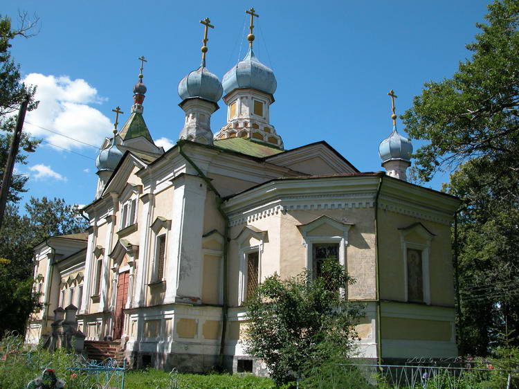Церковь Троицы Живоначальной, Поречье-Рыбное (Ростовский район, Ярославская область). фасады