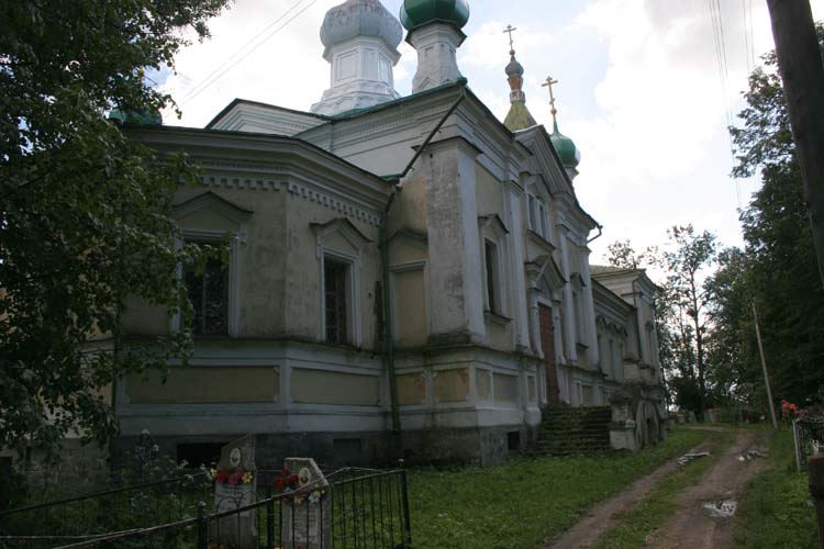 Церковь Троицы Живоначальной, Поречье-Рыбное (Ростовский район, Ярославская область). архитектурные детали