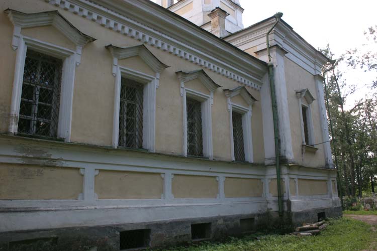 Церковь Троицы Живоначальной, Поречье-Рыбное (Ростовский район, Ярославская область). архитектурные детали
