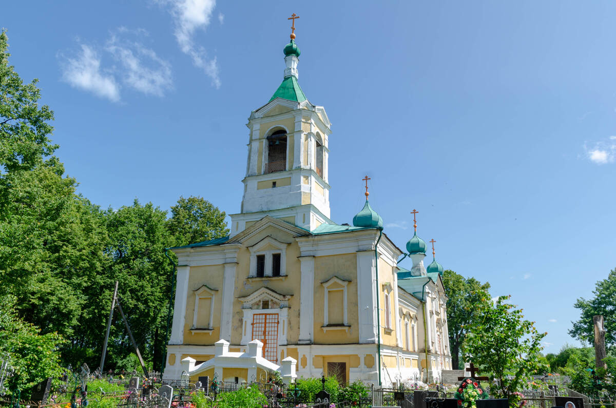 Церковь Троицы Живоначальной, Поречье-Рыбное (Ростовский район, Ярославская область). фасады