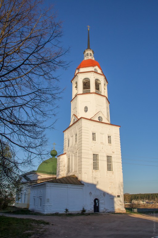 Церковь Успения Пресвятой Богородицы, Тотьма (Тотемский район, Вологодская область). фасады
