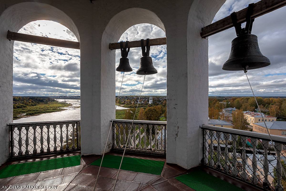 Вид с колокольни, дополнительная информация. Церковь Успения Пресвятой Богородицы, Тотьма (Тотемский район, Вологодская область)