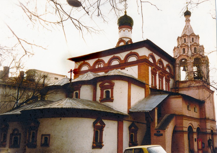 Церковь Трех Святителей на Кулишках, Басманный (Центральный административный округ (ЦАО), г. Москва). фасады