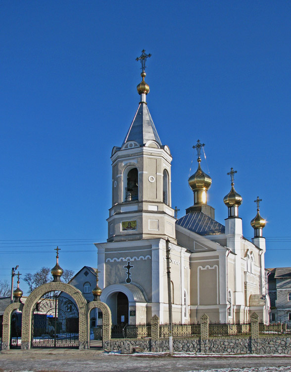 Безлюдовка. Церковь Покрова Пресвятой Богородицы. фасады