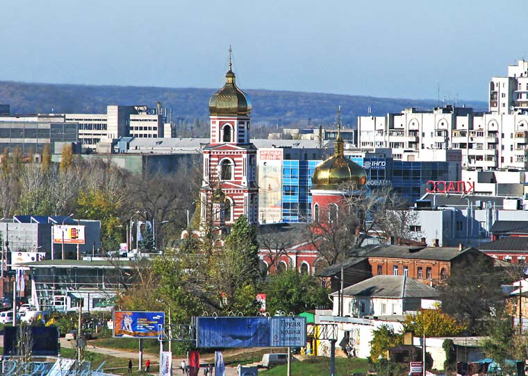 Церковь Пантелеимона Целителя на Песках, Харьков (Харьков, город, Украина, Харьковская область). общий вид в ландшафте