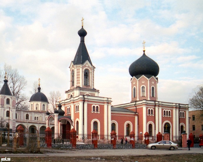 Церковь Петра и Павла на Журавлёвке, Харьков (Харьков, город, Украина, Харьковская область). фасады, Церковь и воскресная школа.