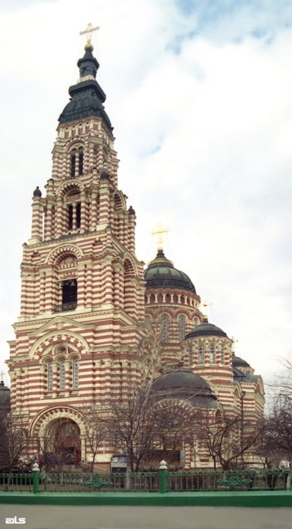 Кафедральный собор Благовещения Пресвятой Богородицы, Харьков (Харьков, город, Украина, Харьковская область). фасады