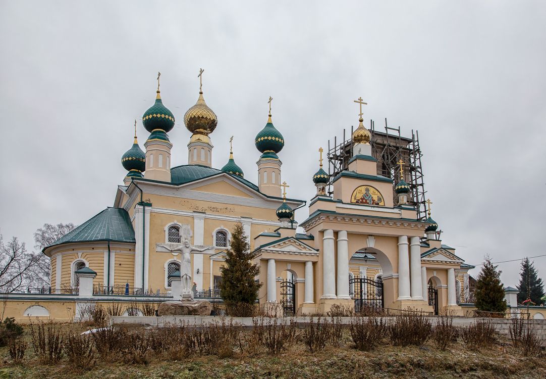 Никола-Бой. Церковь Николая Чудотворца. фасады
