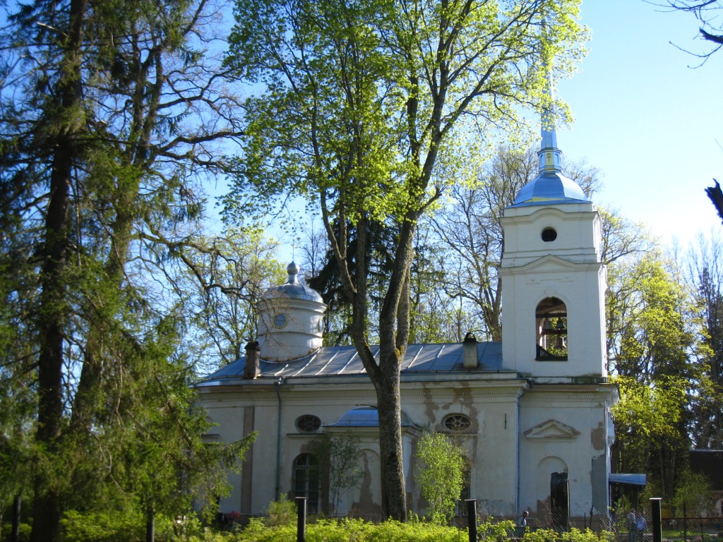 Кярово. Церковь Покрова Пресвятой Богородицы. общий вид в ландшафте