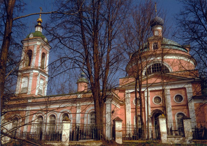 Церковь Рождества Христова, Заозерье (Павлово-Посадский городской округ и г. Электрогорск, Московская область). фасады