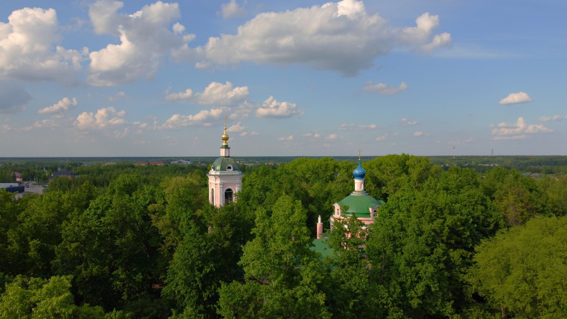 Церковь Рождества Христова, Заозерье (Павлово-Посадский городской округ и г. Электрогорск, Московская область). общий вид в ландшафте