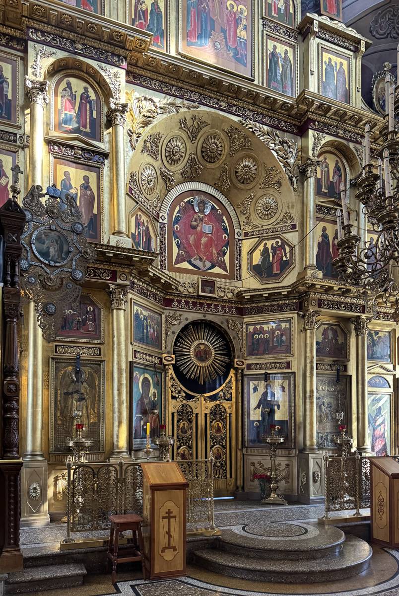 Центральная часть главного иконостаса, интерьер и убранство. Церковь Рождества Христова, Заозерье (Павлово-Посадский городской округ и г. Электрогорск, Московская область)