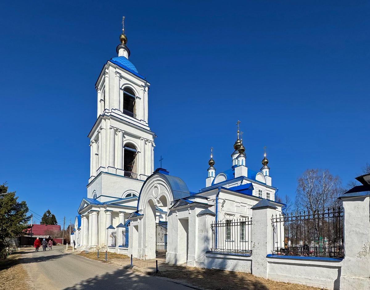 Вид с юго-запада, фасады. Церковь Илии Пророка, Мамонтово (Богородский городской округ, Московская область)