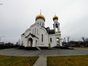 Старый Салтов. Веры, Надежды, Любови и матери их Софии, церковь