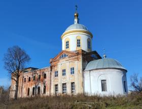 Суроватиха. Церковь Преображения Господня