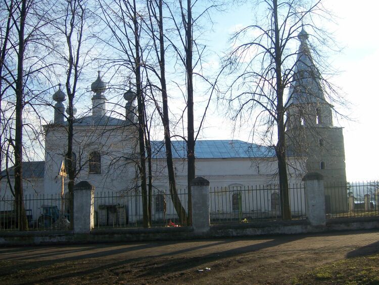 Заволжск. Церковь Богоявления Господня. фасады
