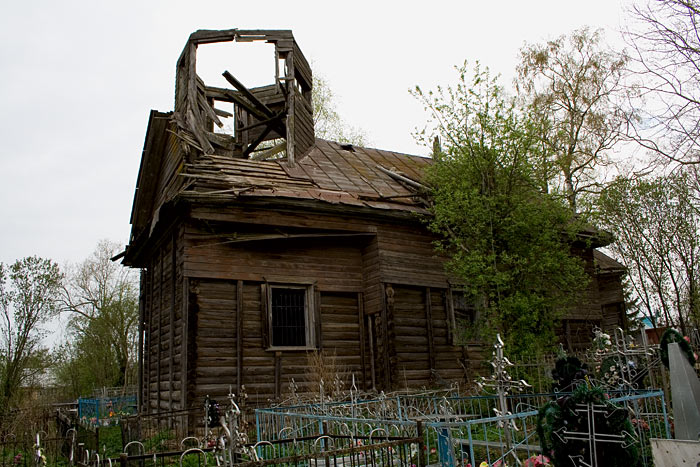 Церковь Николая Чудотворца, Заозерье (Лужский район, Ленинградская область). фасады, Южный фасад