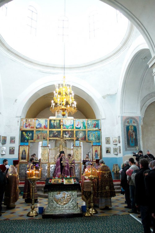 Церковь Рождества  Пресвятой Богородицы, Черкасские Тишки (Харьковский район, Украина, Харьковская область). интерьер и убранство, во время освящения храма