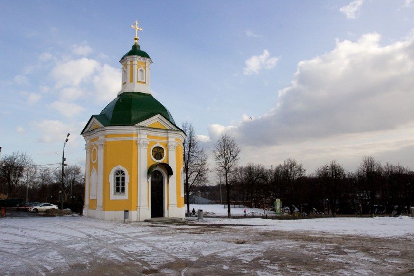 Красногорская часовня, Сергиев Посад (Сергиево-Посадский городской округ, Московская область). общий вид в ландшафте