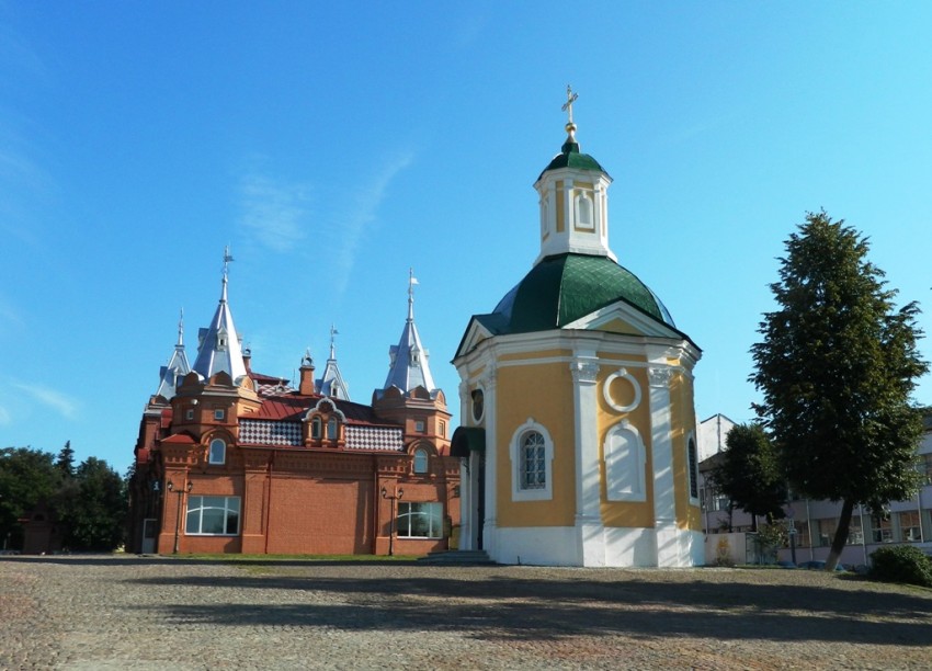 Красногорская часовня, Сергиев Посад (Сергиево-Посадский городской округ, Московская область). общий вид в ландшафте