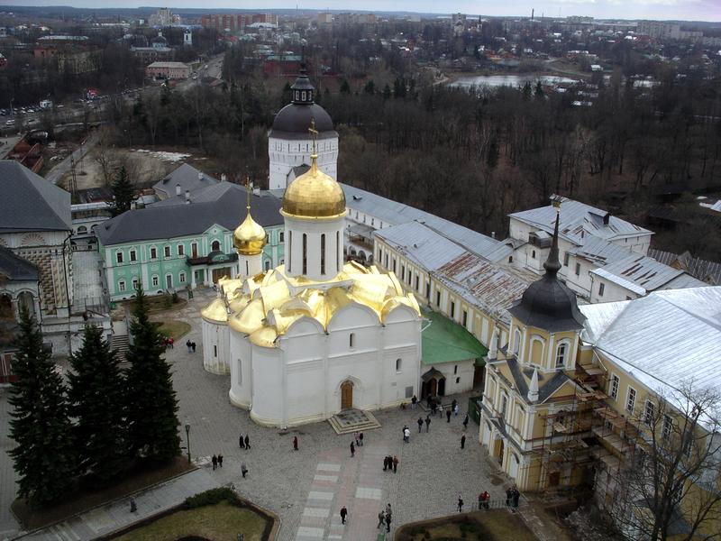 Сергиев Посад. Троице-Сергиева Лавра. Собор Троицы Живоначальной. фасады, Вид с колокольни