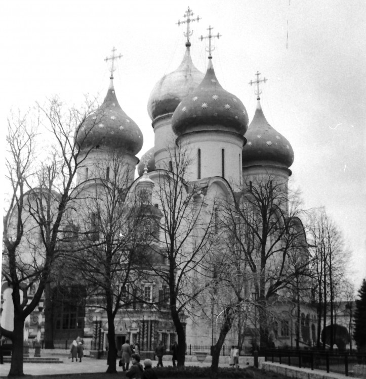 Сергиев Посад. Троице-Сергиева Лавра. Собор Успения Пресвятой Богородицы. дополнительная информация