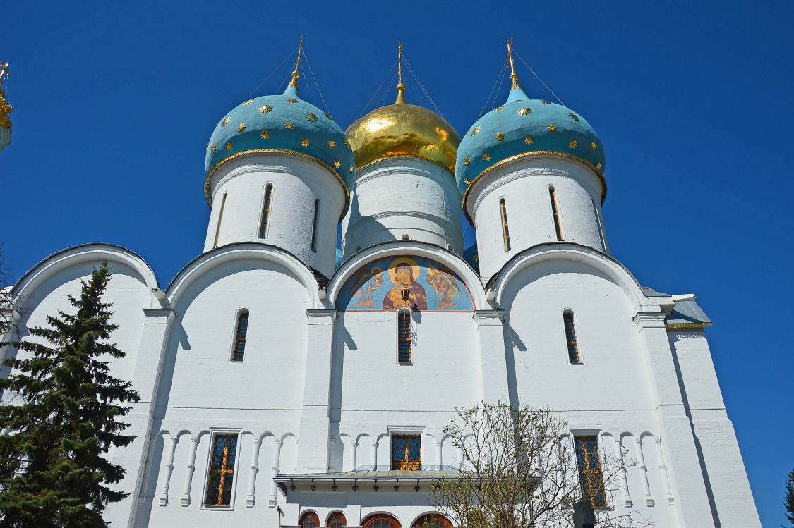 Троице-Сергиева Лавра. Собор Успения Пресвятой Богородицы, Сергиев Посад (Сергиево-Посадский городской округ, Московская область). архитектурные детали