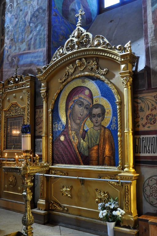Троице-Сергиева Лавра. Собор Успения Пресвятой Богородицы, Сергиев Посад (Сергиево-Посадский городской округ, Московская область). интерьер и убранство